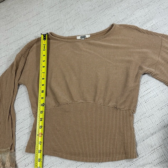 gimmicks by BKE Camel Ribbed Knit Top with Lace Cuffs - Picture 4 of 7